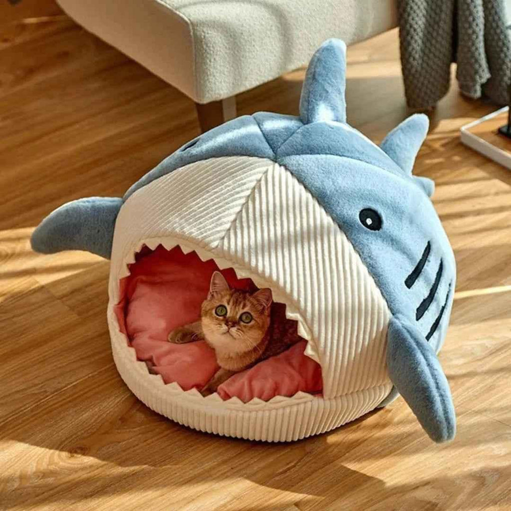 Shark Pet Bed - Plush Design - Happy Tails - paws & love