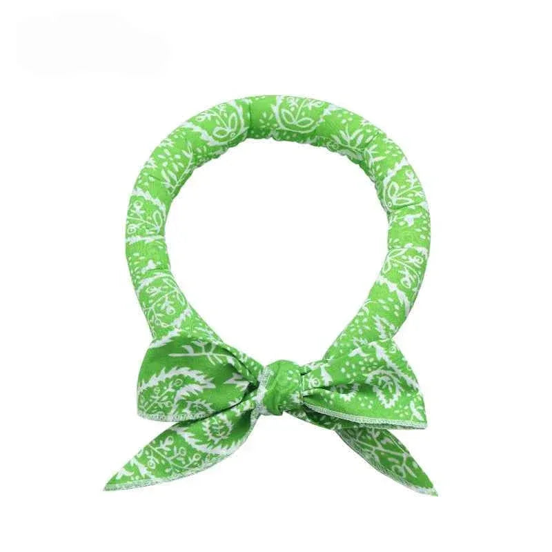 ChillPaws Pet Cooling Scarf - Instant Refreshment for Hot Days - Happy Tails