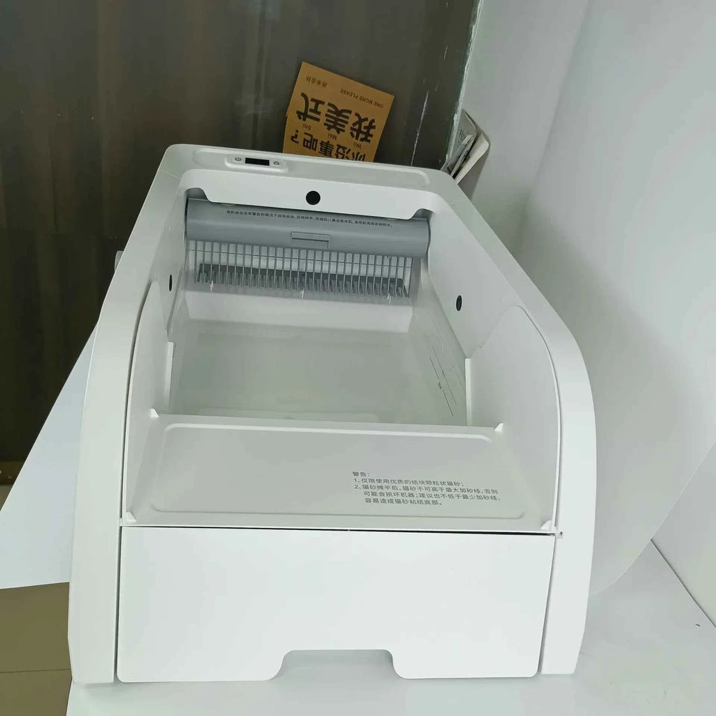 Smart Cat Litter Box with Automatic Self - Happy Tails - paws & love